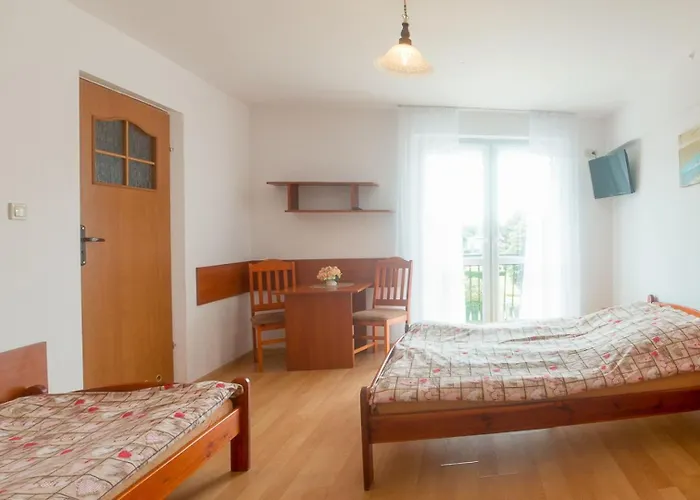 Goscinne Sztorm Nad Morzem W Darlowku دارووفكو